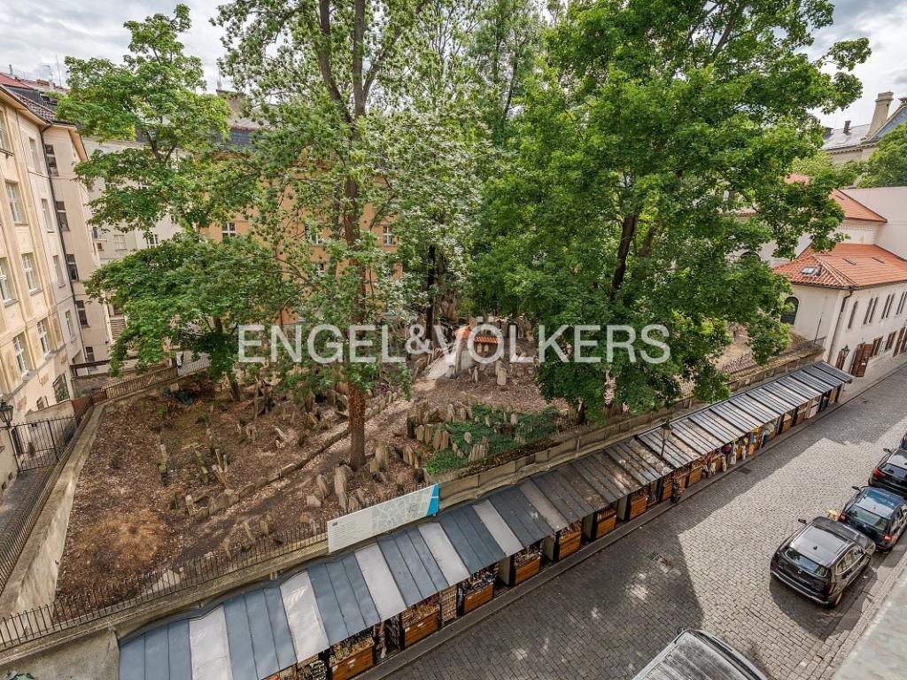 Pronájem bytu 2+kk 90 m2