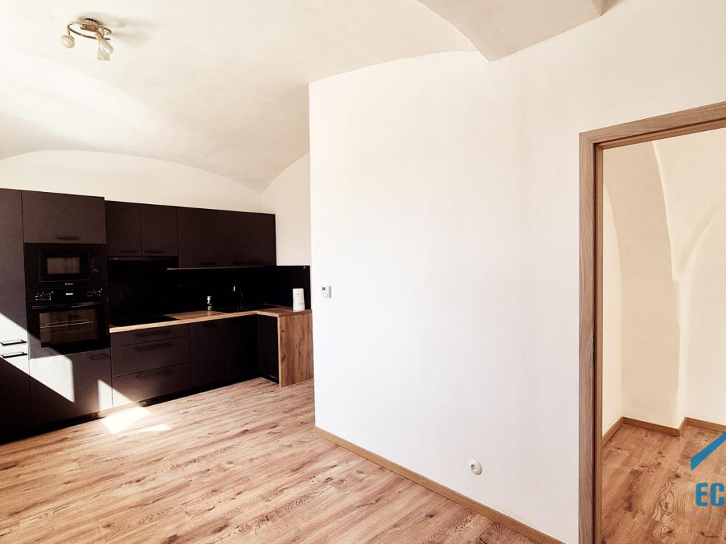 Pronájem bytu 2+kk 40 m2