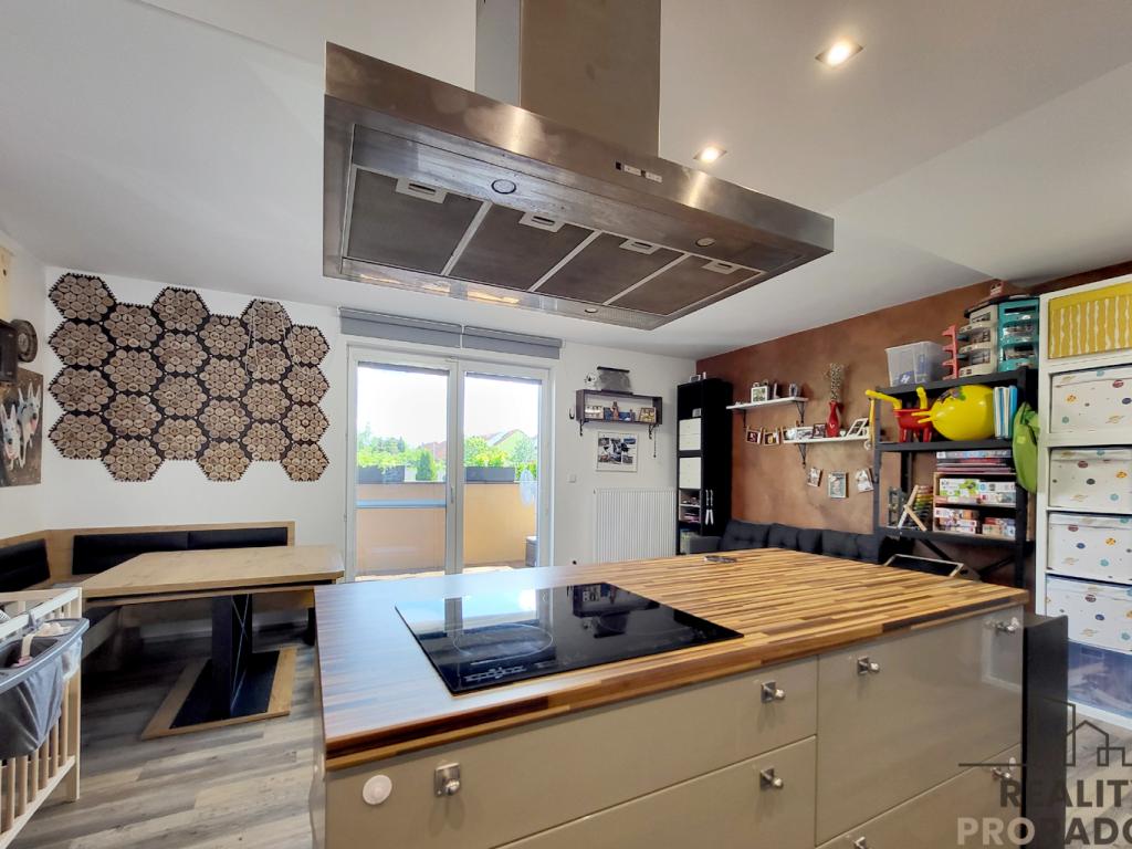 Prodej bytu 3+kk 80 m² – pohled 4