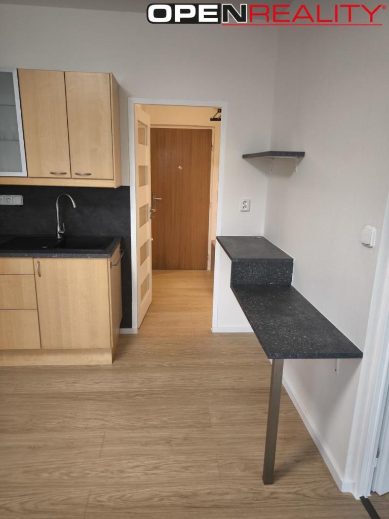 Pronájem bytu 2+kk 33 m2