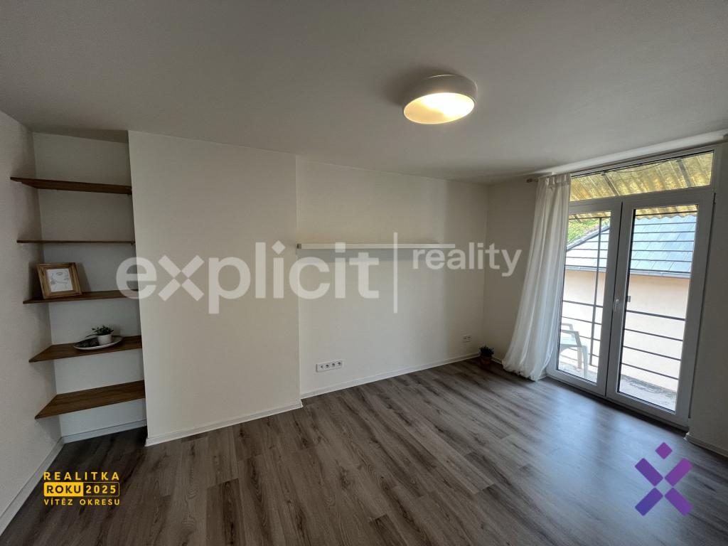Pronájem bytu 1+1 38 m2