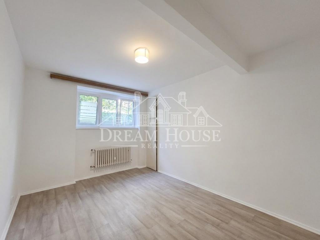 Pronájem bytu 1+kk 39 m2