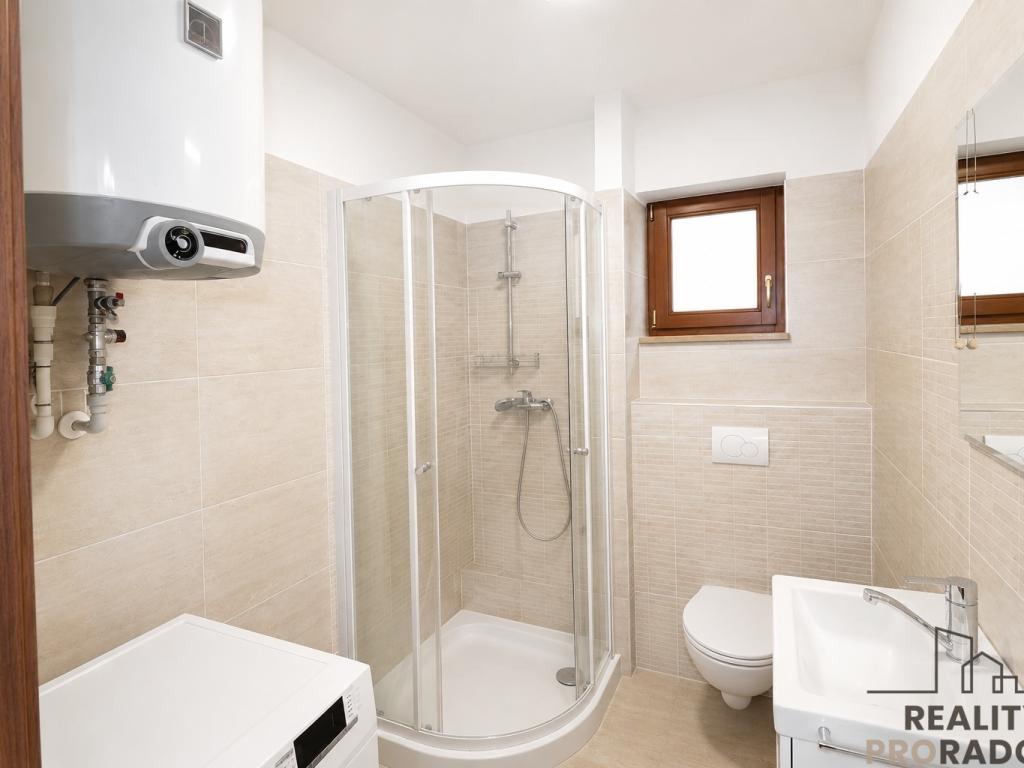 Pronájem bytu 1+kk 28 m2