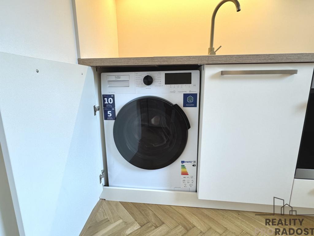 Pronájem bytu 1+1 28 m2
