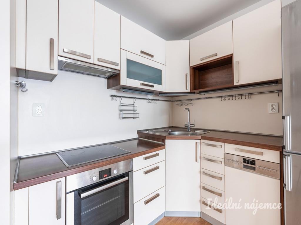 Pronájem bytu 3+kk 67 m2