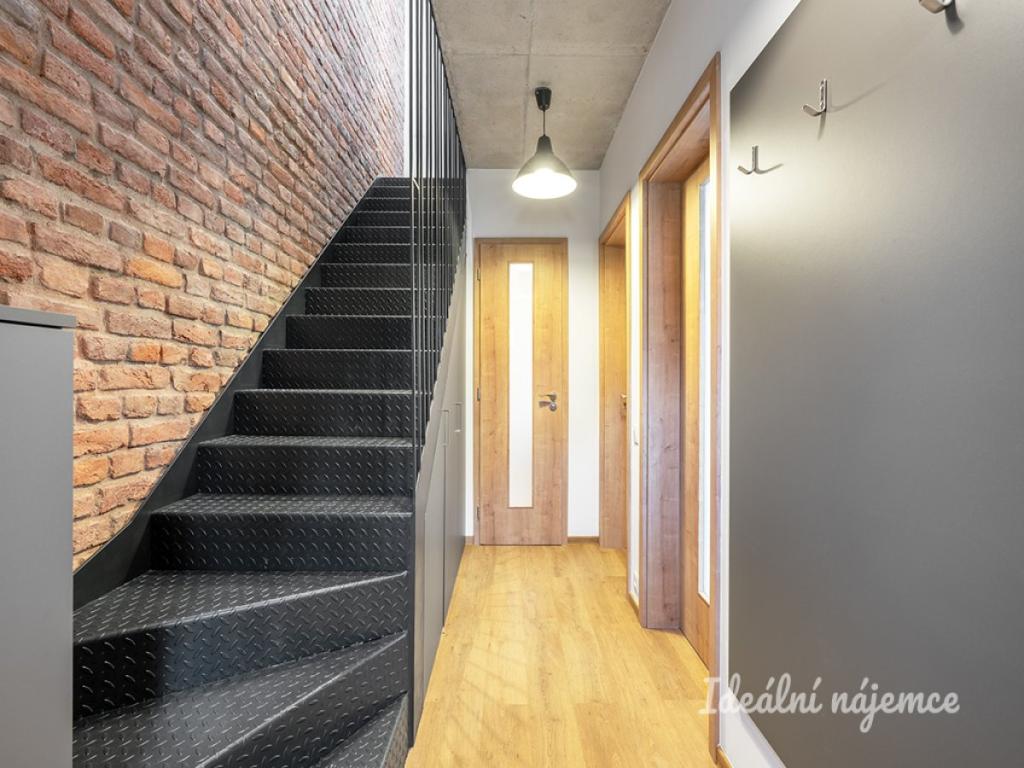 Pronájem bytu 3+kk 68 m2