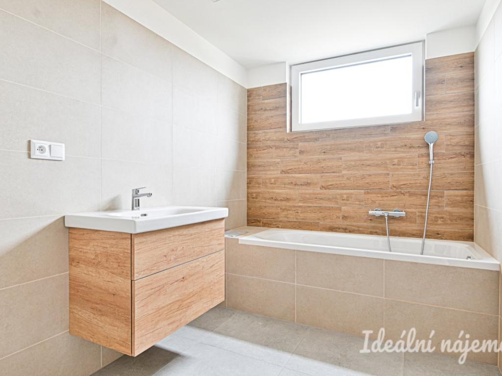 Pronájem bytu 2+kk 60 m2