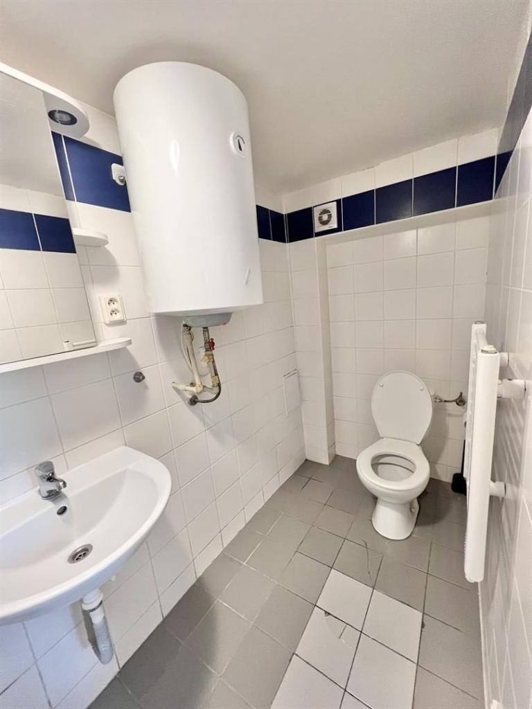Pronájem bytu 1+kk 20 m² – pohled 5