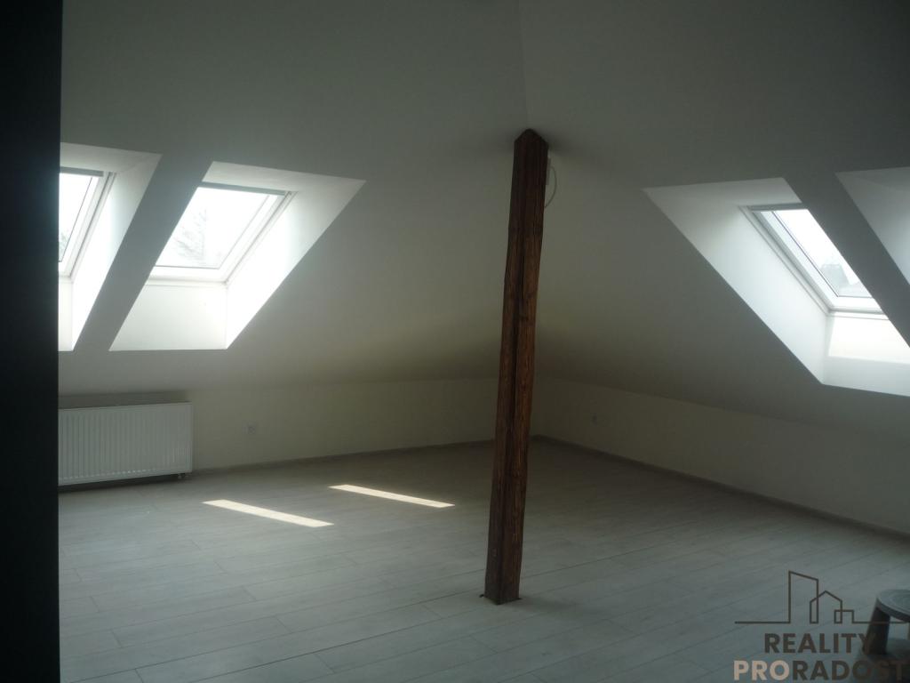 Pronájem bytu 2+kk 75 m2