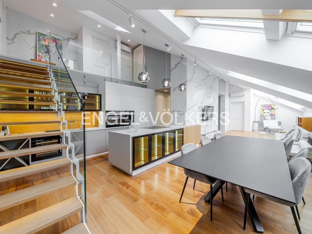 Pronájem bytu 4+kk 176 m2