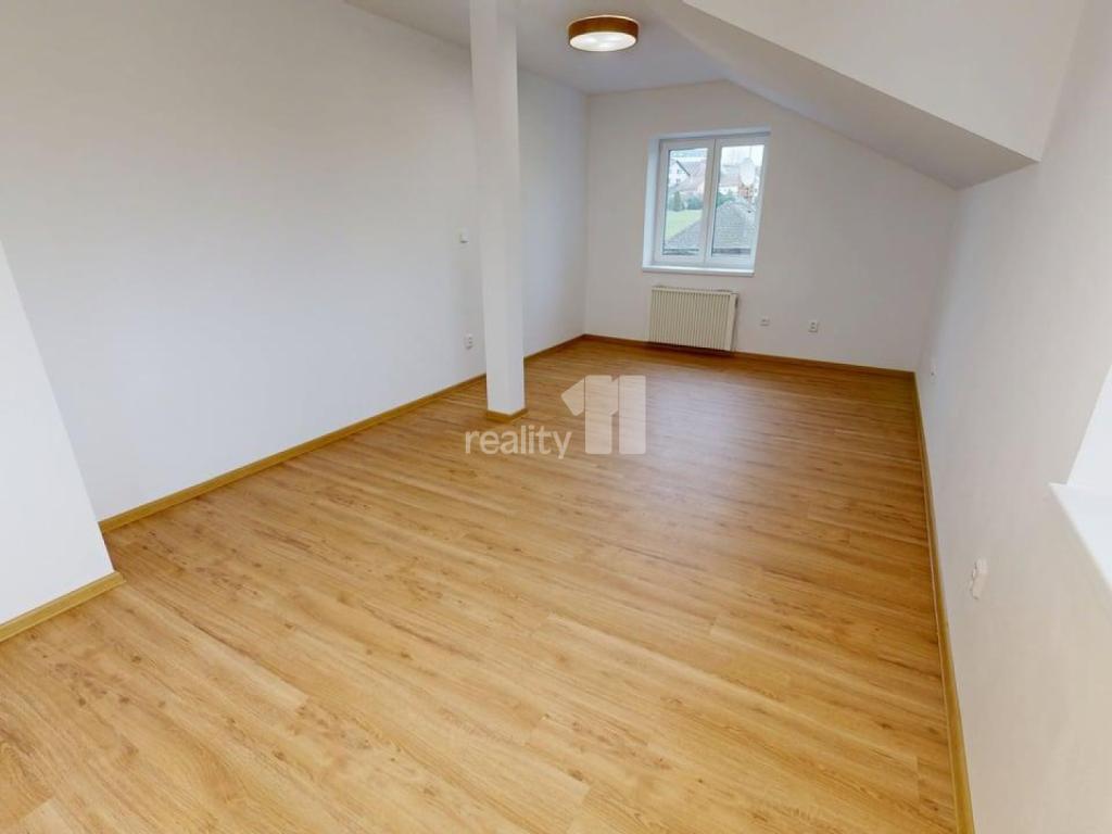 Pronájem bytu 4+kk 136 m2