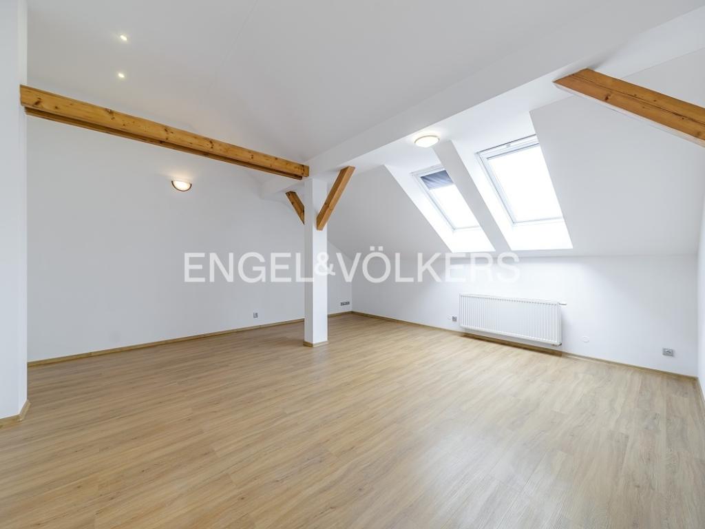 Pronájem bytu 4+1 194 m2