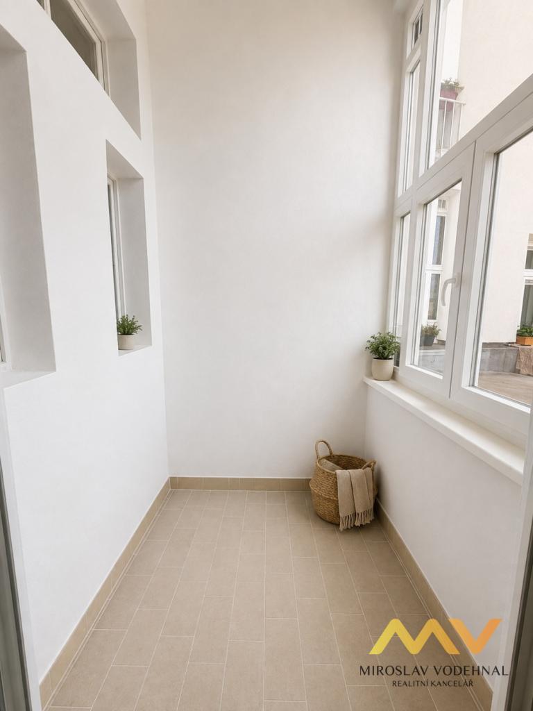 Pronájem bytu 3+1 129 m2, Hradec Králové – náhled fotky 17