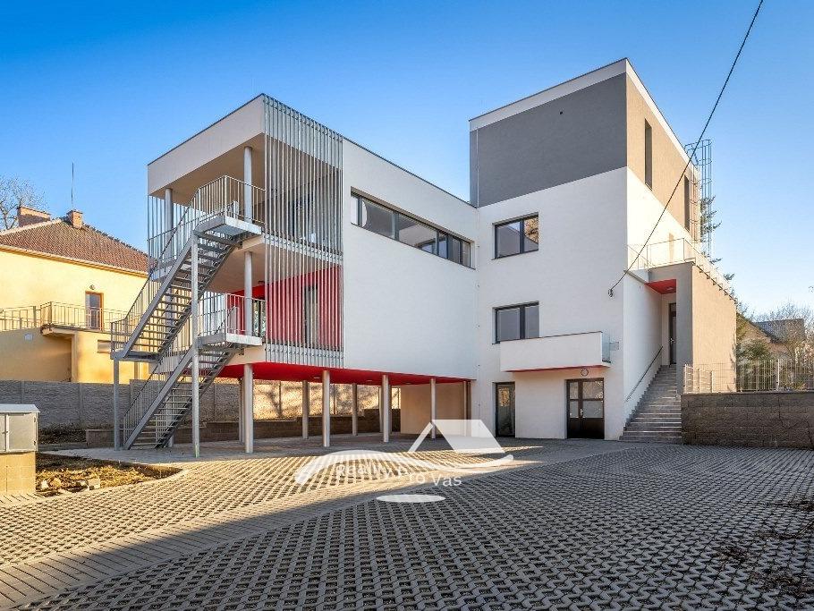 Pronájem bytu 2+kk 66 m2