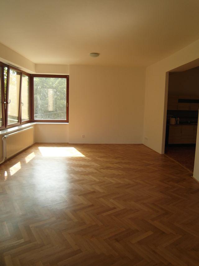 Listing 2