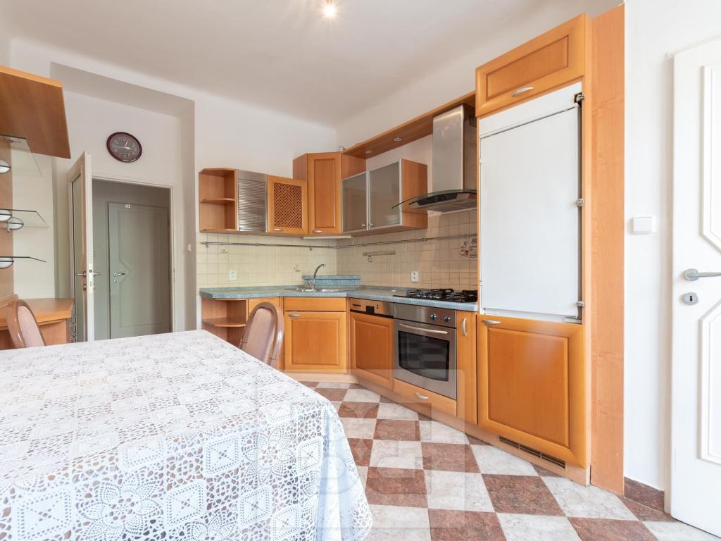 Pronájem bytu 2+1 80 m2