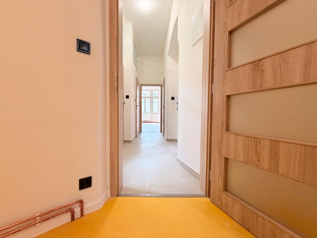 Pronájem bytu 3+1 74 m2, Plzeň – náhled fotky 5