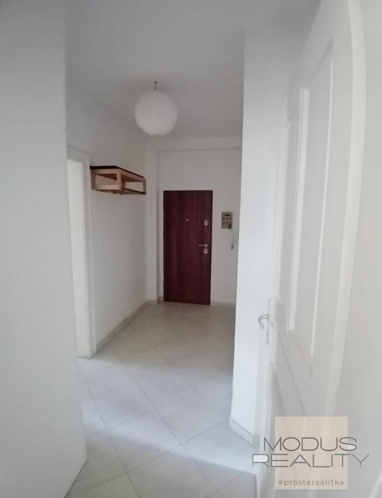 Pronájem bytu 2+1 66 m² – pohled 6