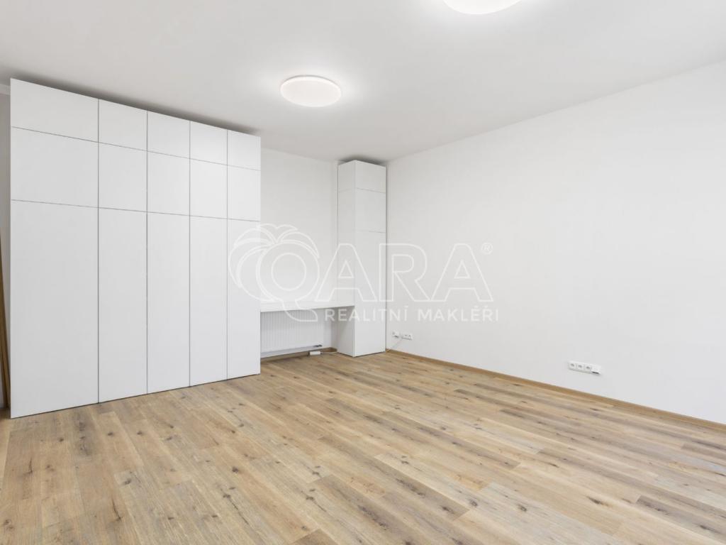 Pronájem bytu 3+kk 74 m2