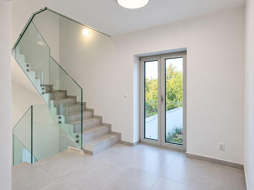 Pronájem bytu 4+kk 196 m2, Rybníček – náhled fotky 9