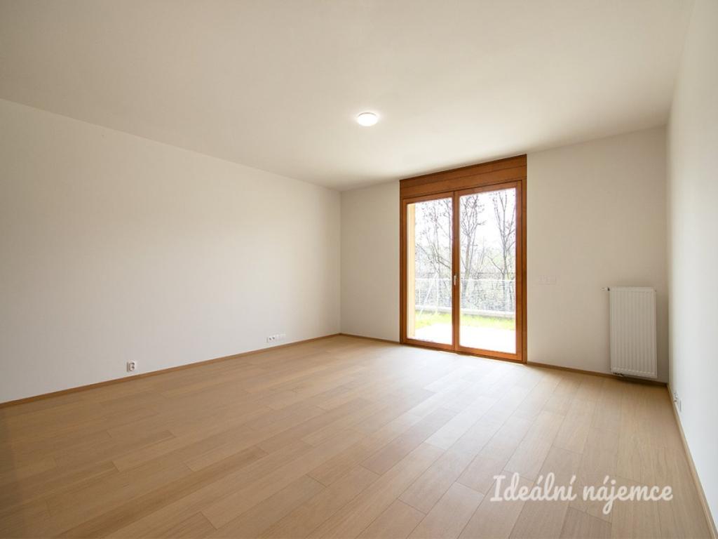 Pronájem bytu 1+kk 40 m2