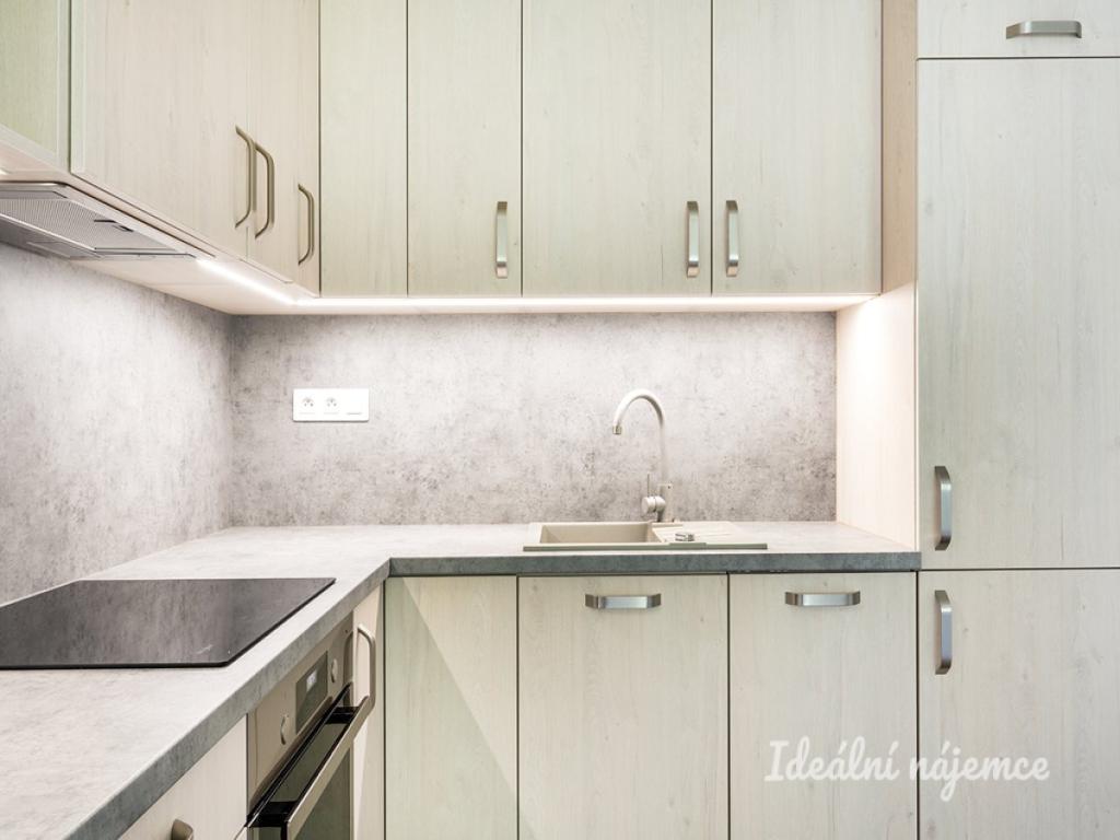 Pronájem bytu 2+kk 60 m2