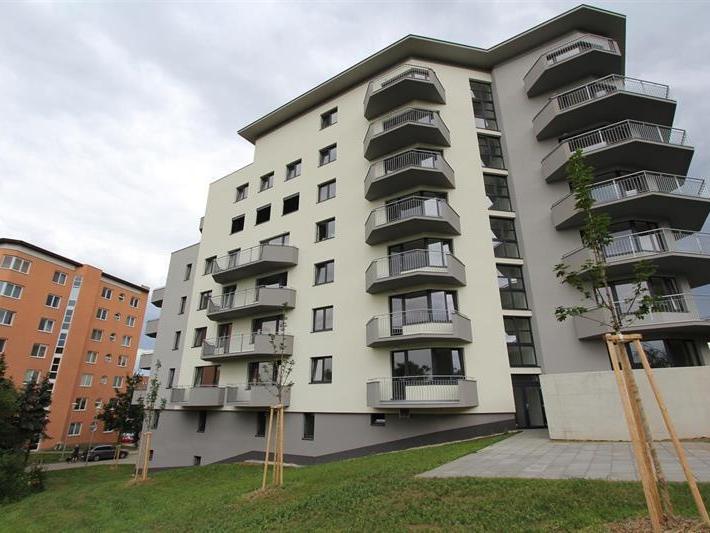 Pronájem bytu 1+kk 40 m2