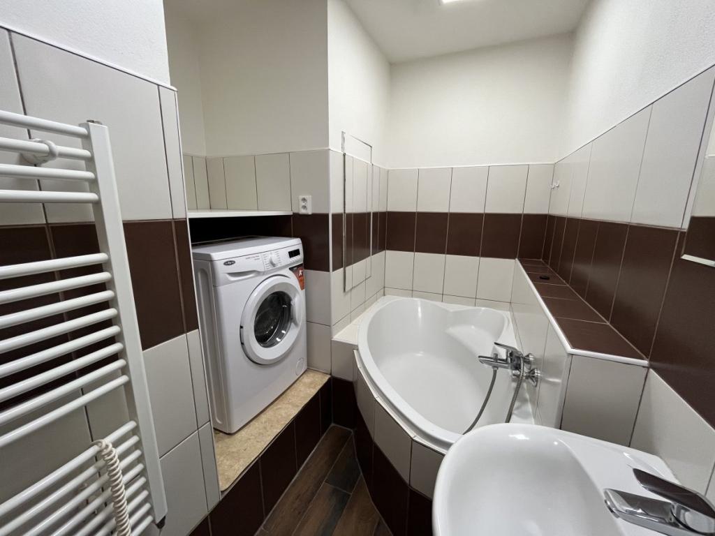 Pronájem bytu 2+1 52 m2