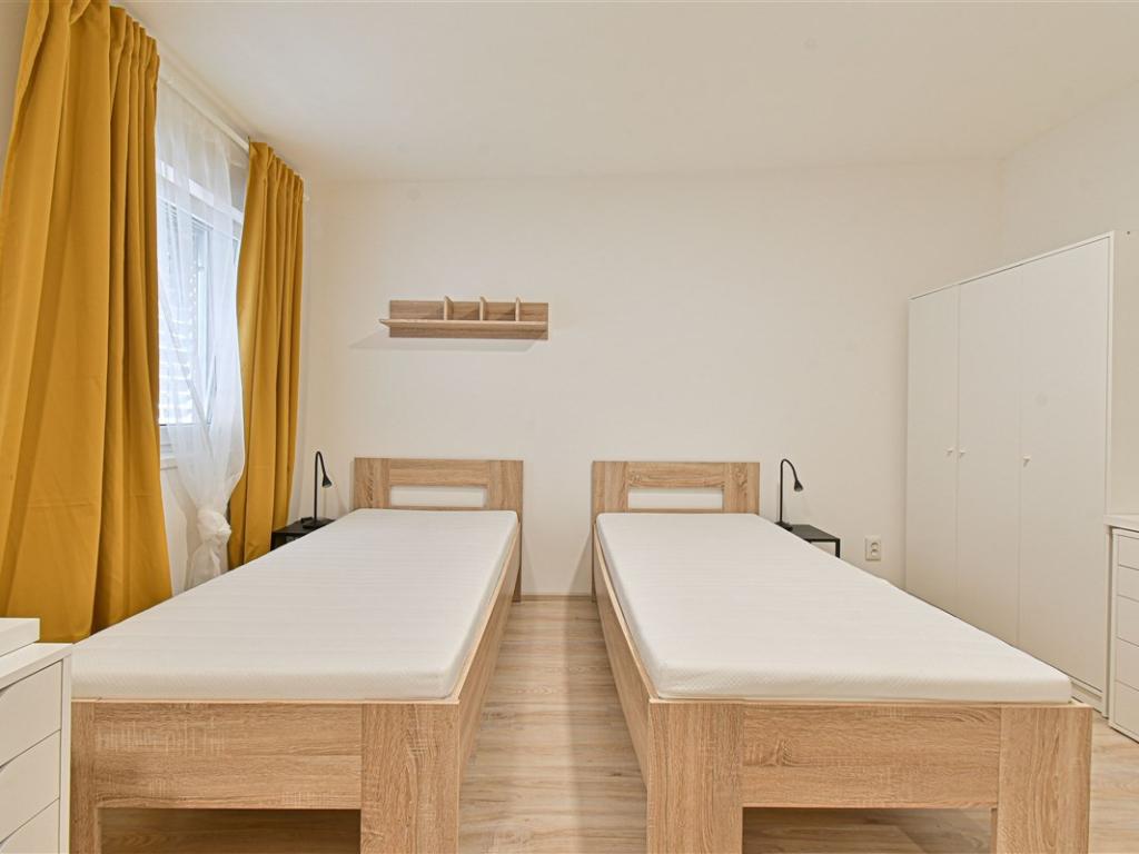 Pronájem bytu 1+kk 22 m² – pohled 2