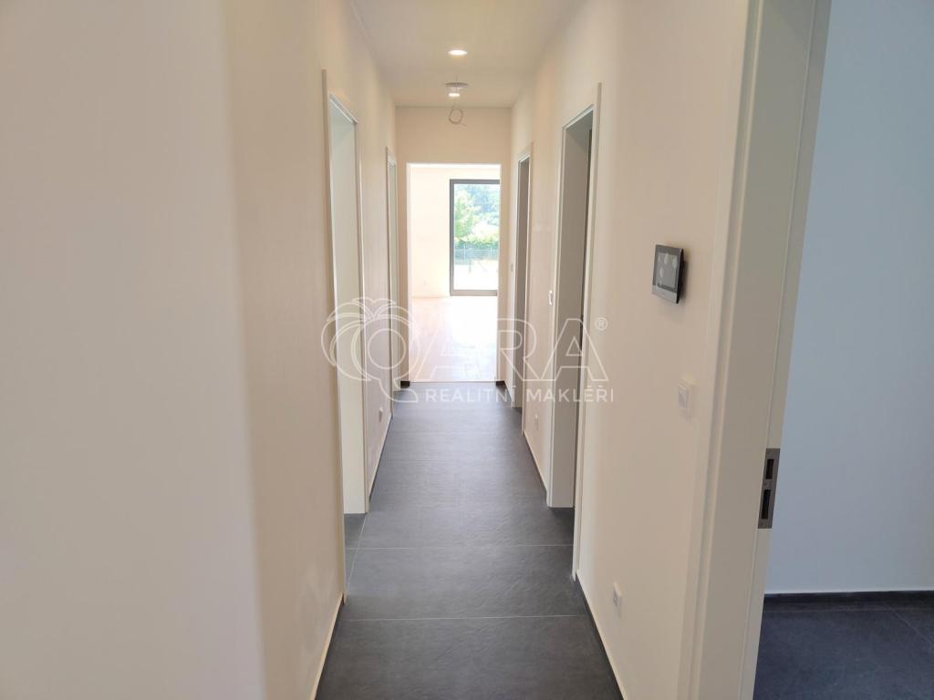 Pronájem bytu 4+kk 106 m2, Vysoký Újezd – náhled fotky 14