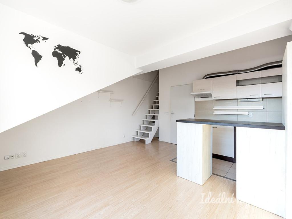 Pronájem bytu 2+kk 60 m2