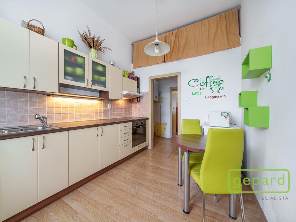 Prodej bytu 1+1 37 m2, Karlovy Vary – náhled fotky 8