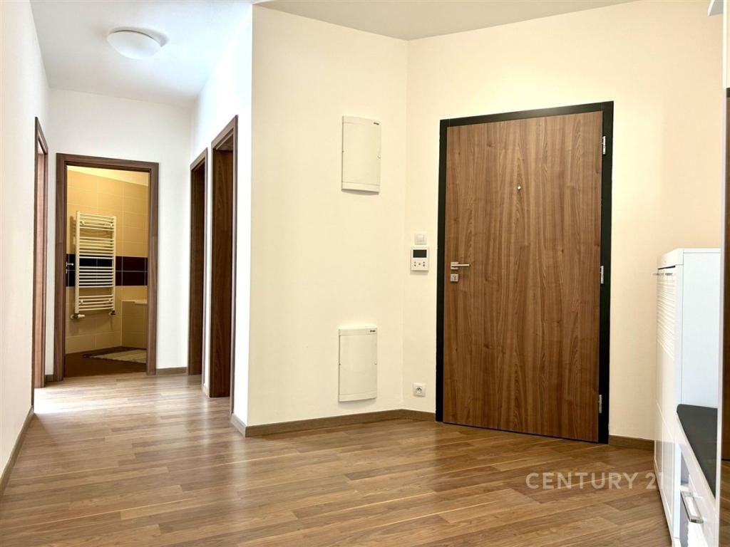 Pronájem bytu 3+kk 75 m2