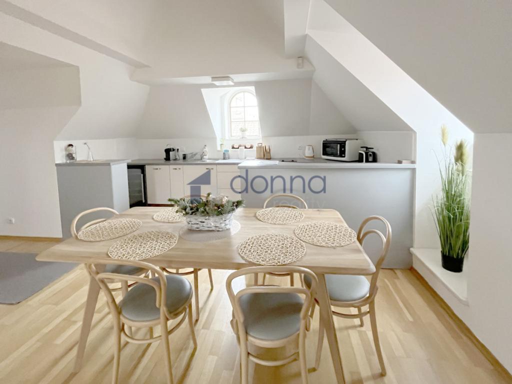 Pronájem bytu 3+kk 126 m2