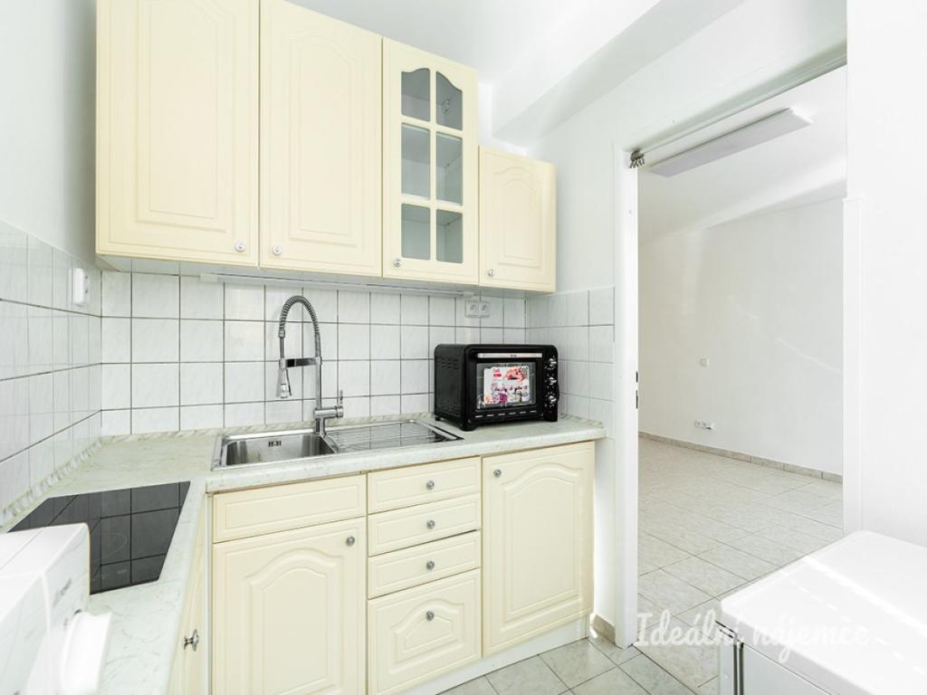 Pronájem bytu 1+1 35 m2