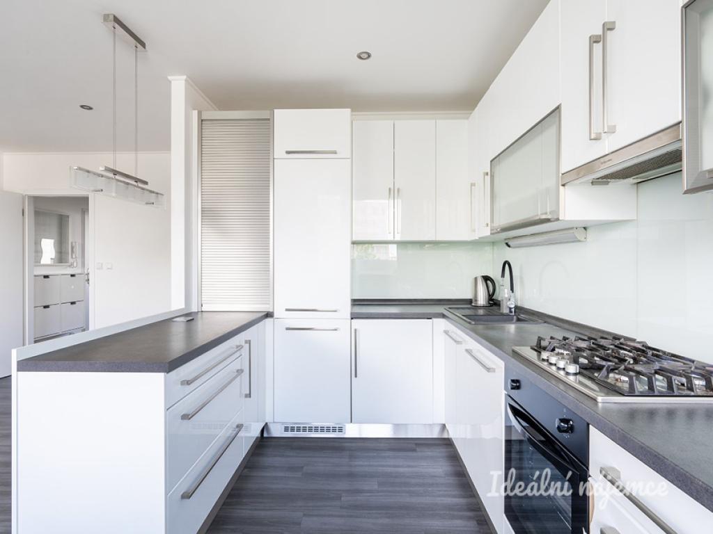 Pronájem bytu 3+kk 62 m2