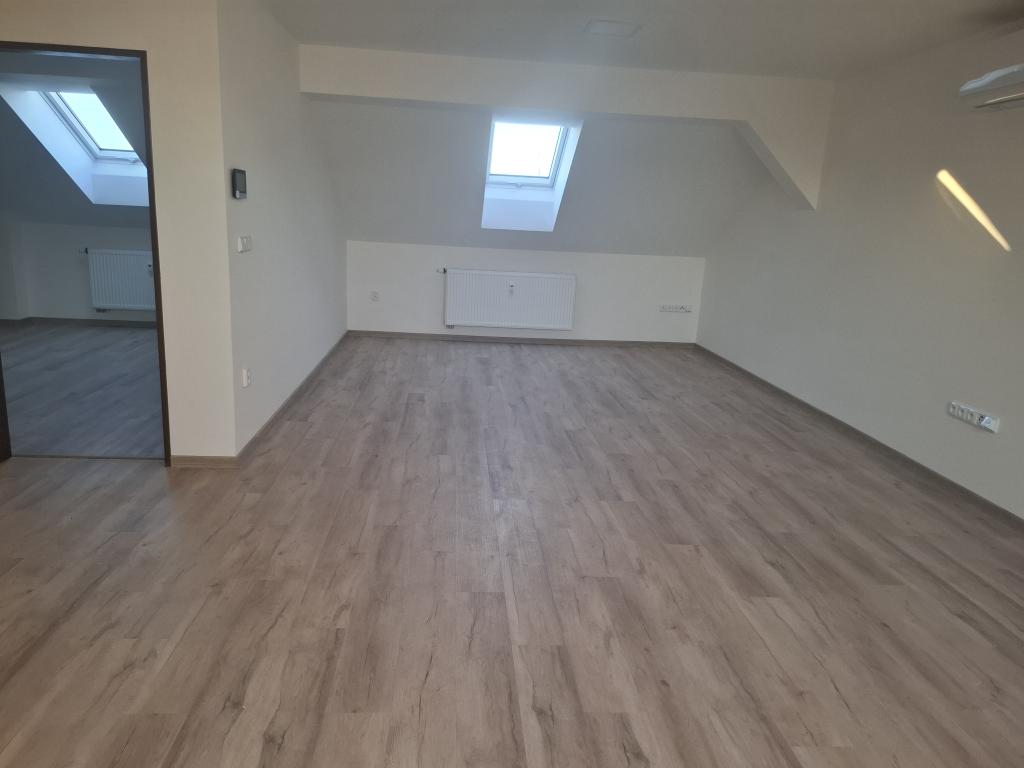 Pronájem bytu 2+kk 73 m2