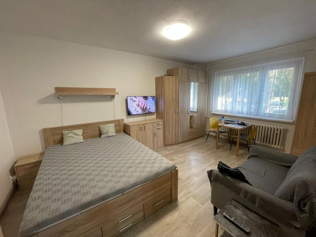 Pronájem bytu 1+kk 27 m2