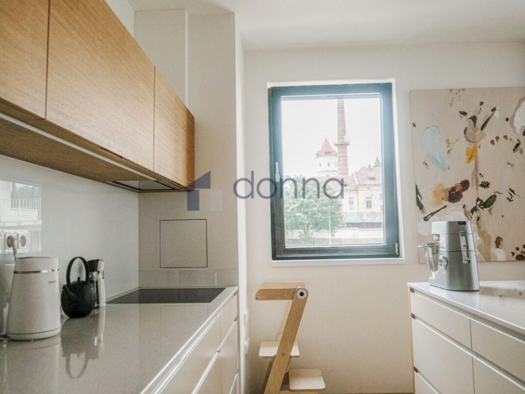 Pronájem bytu 3+kk 86 m2
