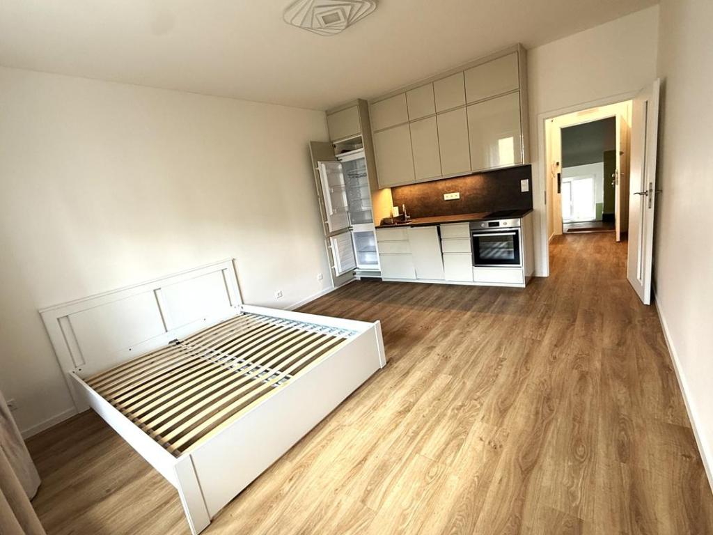 Pronájem bytu 1+kk 28 m2