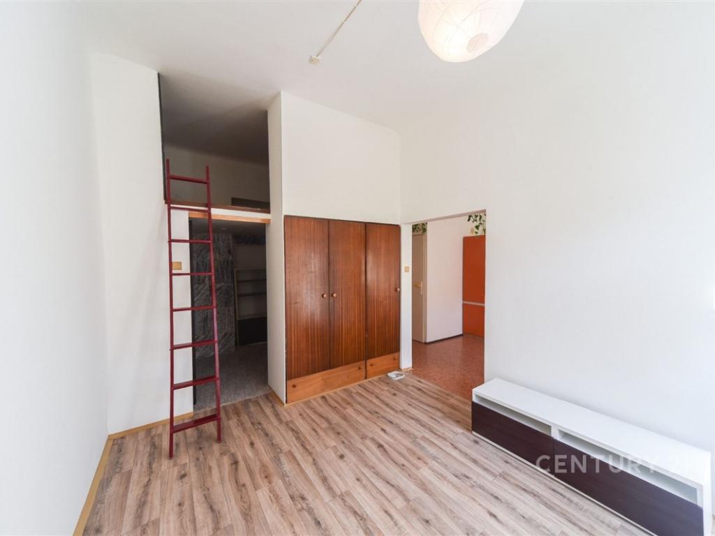 Pronájem bytu 1+1 44 m2
