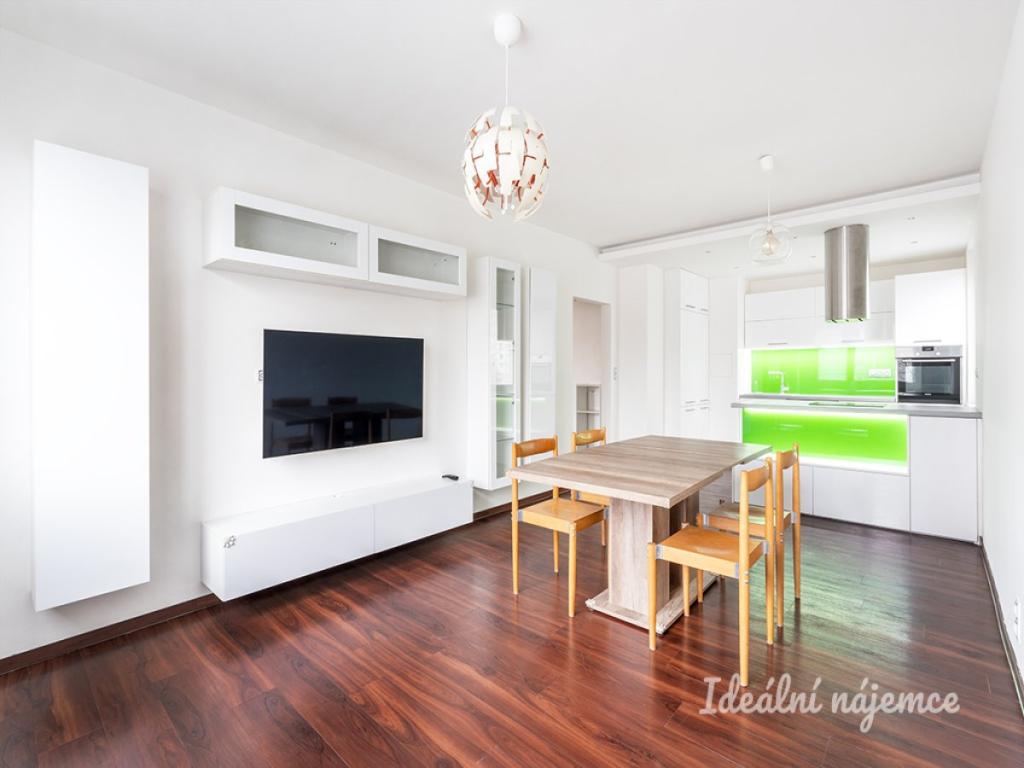 Pronájem bytu 2+kk 66 m2