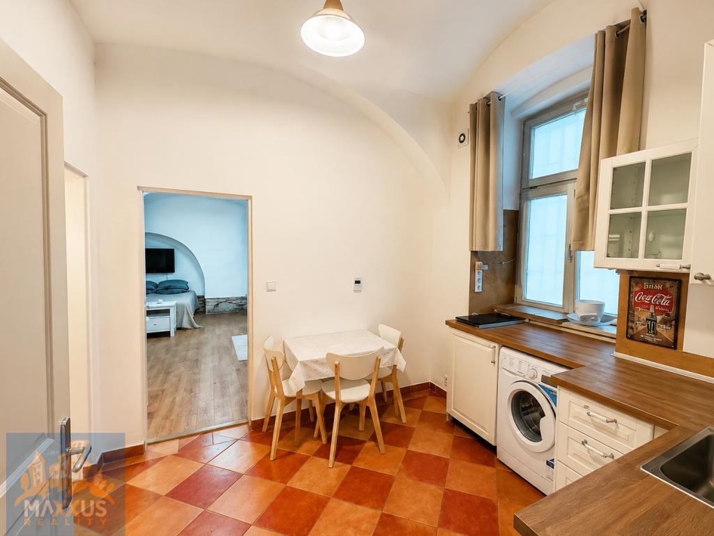 Pronájem bytu 1+1 49 m2, Praha – náhled fotky 7