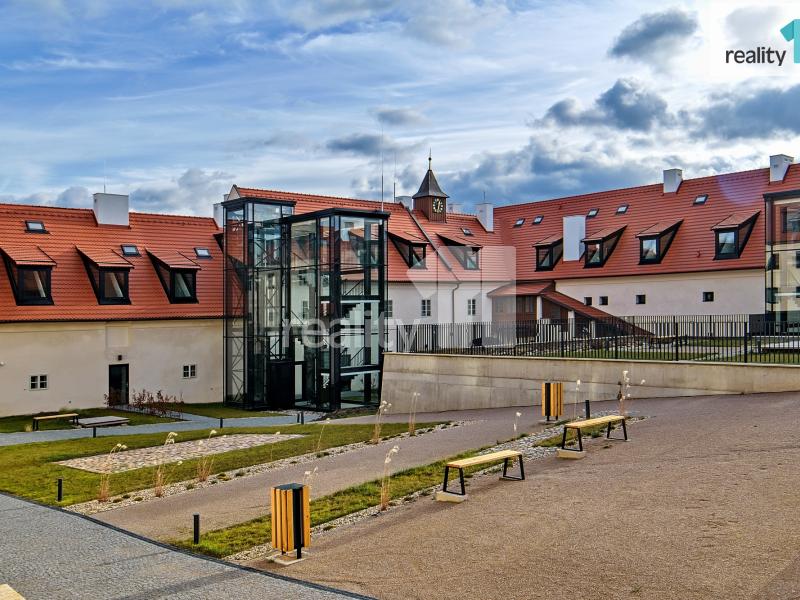 Pronájem bytu 2+kk 64 m2
