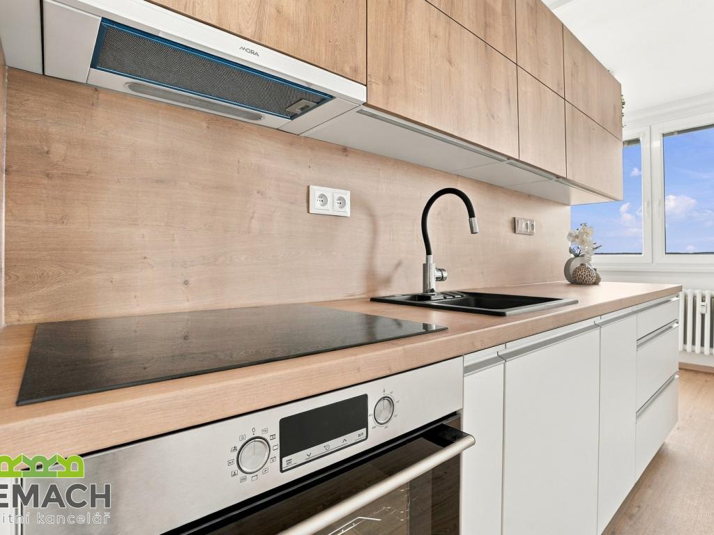 Pronájem bytu 2+1 55 m2, Uherský Brod – náhled fotky 16