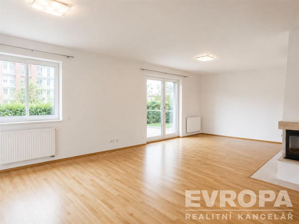Pronájem domu 334 m2