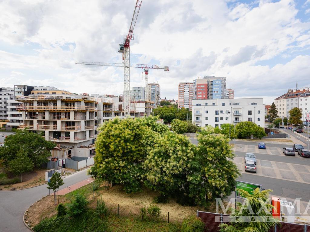 Prodej bytu 2+kk 59 m2, Praha – náhled fotky 27