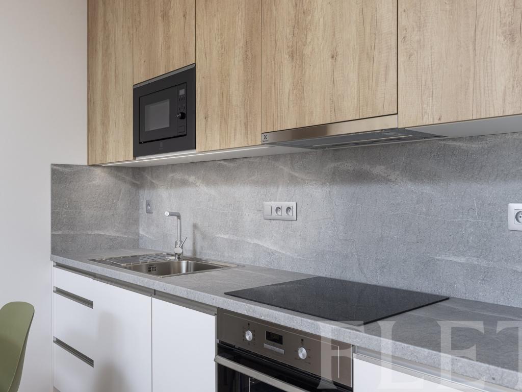 Pronájem bytu 1+kk 37 m2