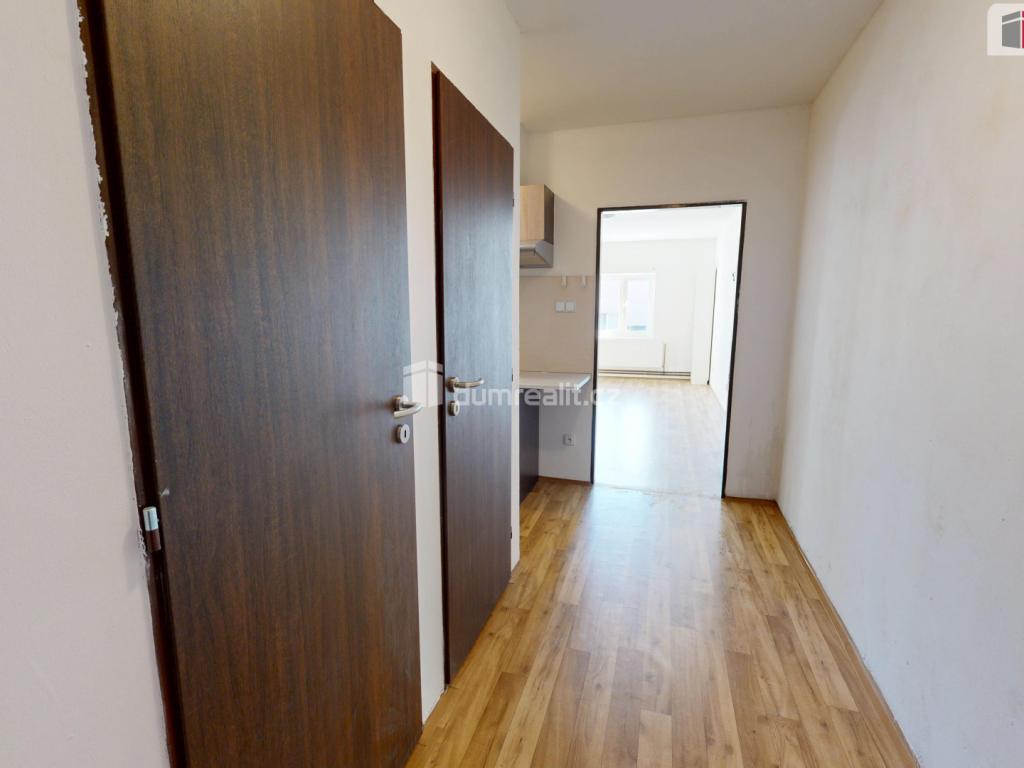 Pronájem bytu 1+1 37 m2