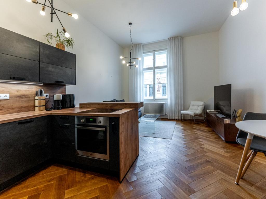 Pronájem bytu 2+kk 72 m2